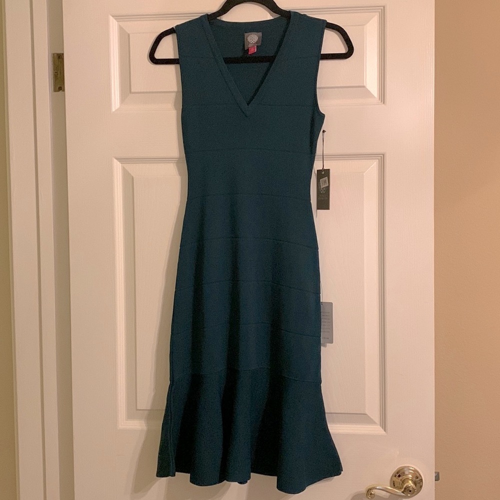 NWT Vince Camuto Fit and Flare Bodycon Teal Dress
